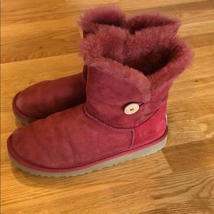 UGG Women's Bailey Button - Red